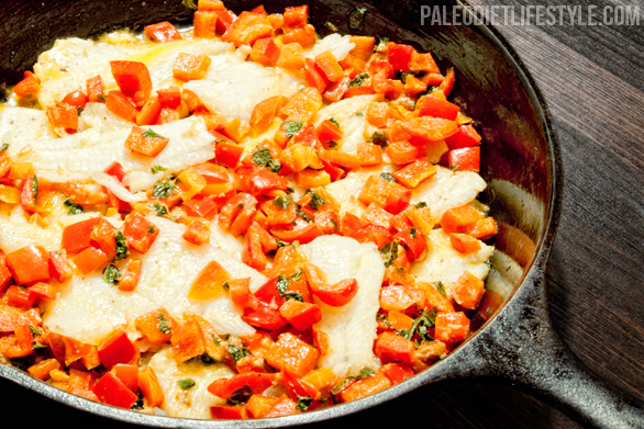 Fish fillets with mint-pepper salsa