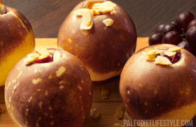 Almond and grape stuffed pears