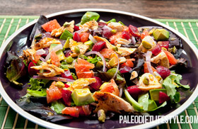 Salmon and Beet Salad With Spicy Dressing