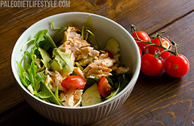 Salmon arugula salad